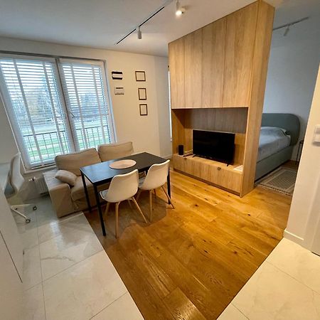 Time&House Pileckiego Przy Centrum Onkologi I Klinice Novum Apartament Na Wylacznosc Pokoj,Sypialnia,Lozko, Lazienka,Kuchnia Apartment Варшава Екстериор снимка