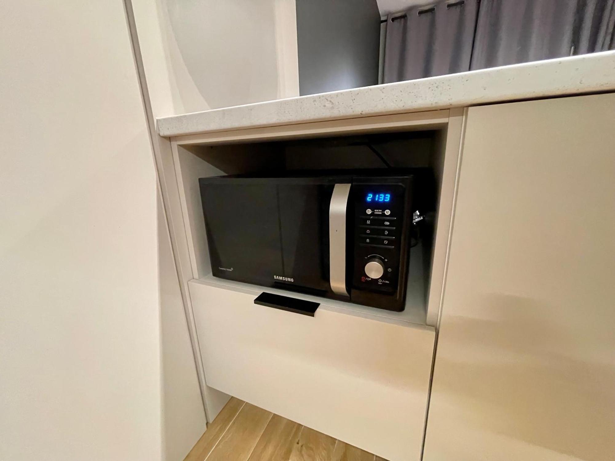 Time&House Pileckiego Przy Centrum Onkologi I Klinice Novum Apartament Na Wylacznosc Pokoj,Sypialnia,Lozko, Lazienka,Kuchnia Apartment Варшава Екстериор снимка