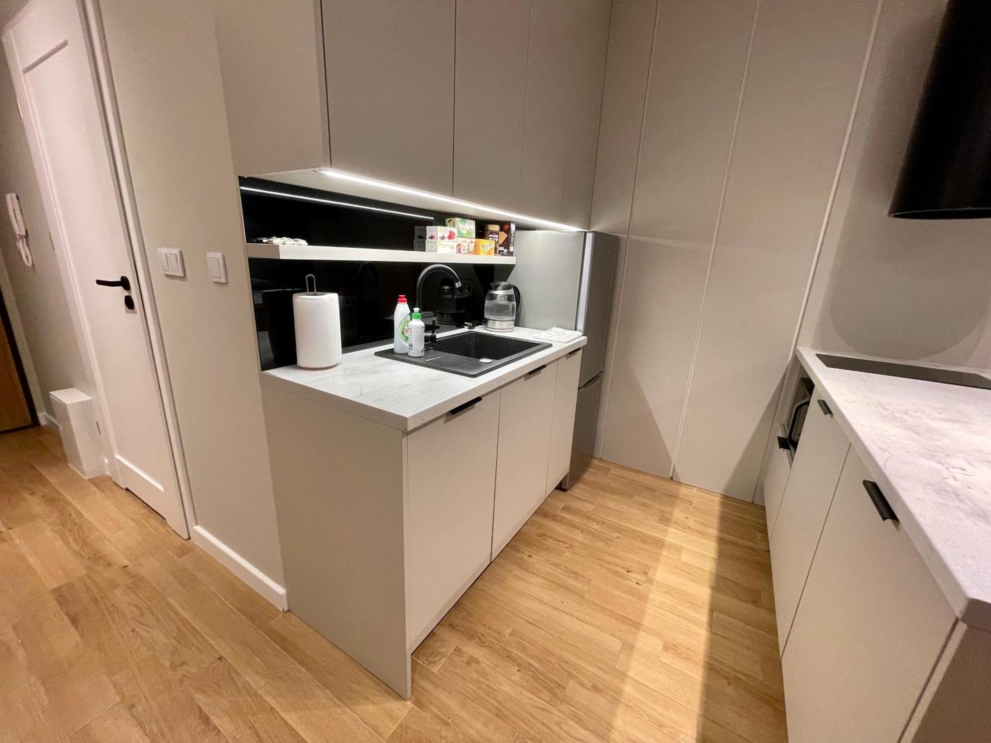 Time&House Pileckiego Przy Centrum Onkologi I Klinice Novum Apartament Na Wylacznosc Pokoj,Sypialnia,Lozko, Lazienka,Kuchnia Apartment Варшава Екстериор снимка